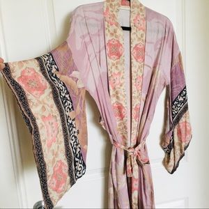 Spell & The Gypsy Collective Kimono